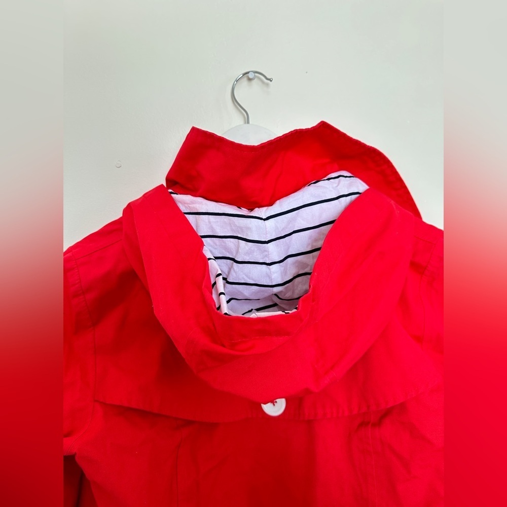 “Hatley”Red Trench Coat - Detachable Hood - Zip Front - Stripped Lining - Size 8 - Picture 8 of 15